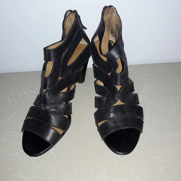 Bandolino Open Toe Sandal Heels - Picture 8 of 8